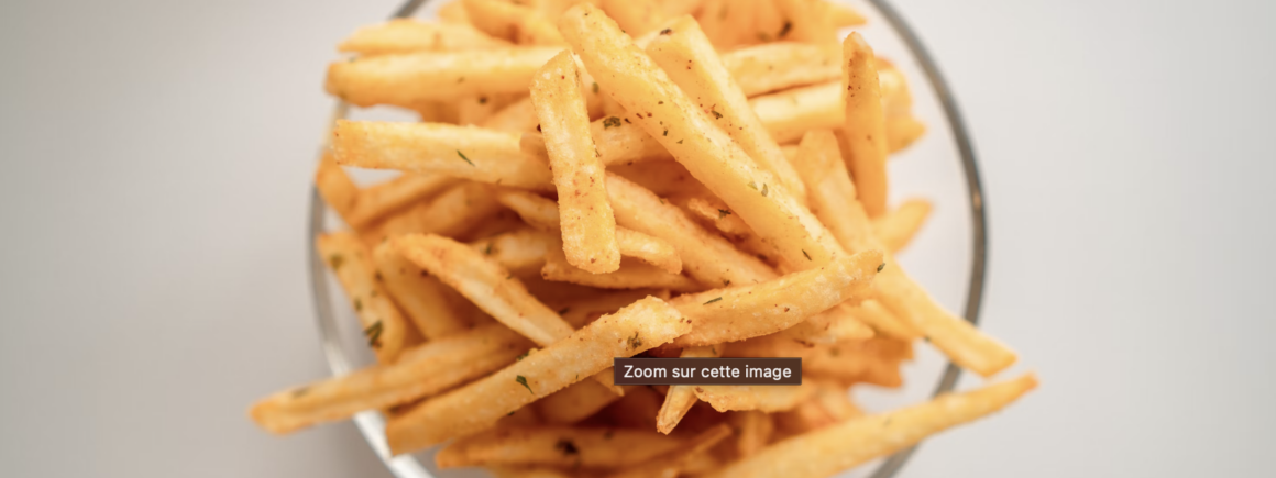 Clément s’Incruste sur Europe 2 : Il Pleut des Frites, la chanson à découvrir !